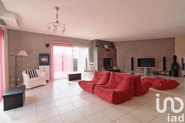 Maison d’architecte 6 pièces de 212 m² à Latour-Bas-Elne (66200)