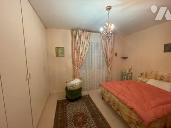 UNE MAISON A USAGE D'HABITATION