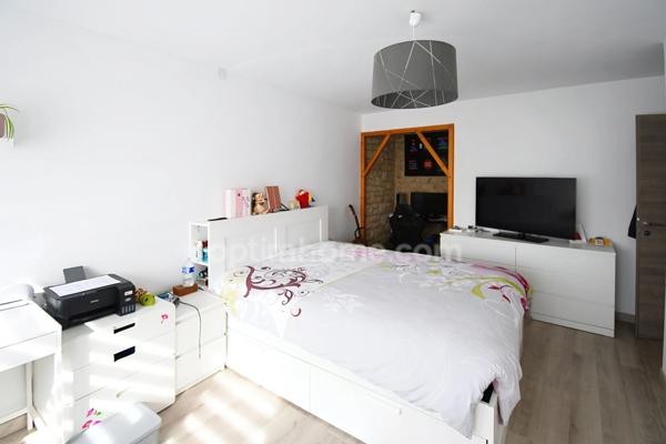 BELLE MAISON 142M2 - 3 CHAMBRES - TERRASSE - GARAGE