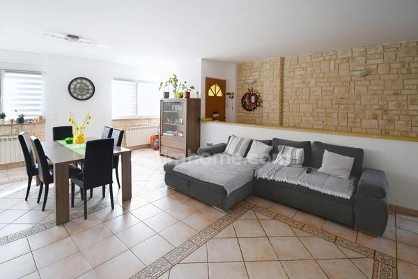 BELLE MAISON 142M2 - 3 CHAMBRES - TERRASSE - GARAGE