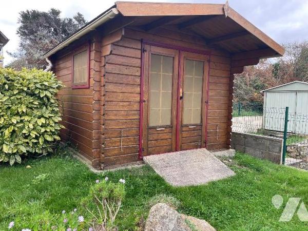 Maison dans un  bon état à Vendre à Trédrez-Locquémeau (22300) en Côtes-d'Armor (22)
Habitable...