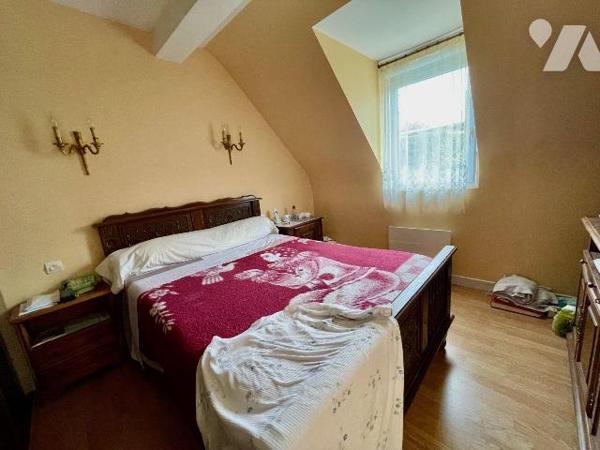 Maison dans un  bon état à Vendre à Trédrez-Locquémeau (22300) en Côtes-d'Armor (22)
Habitable...