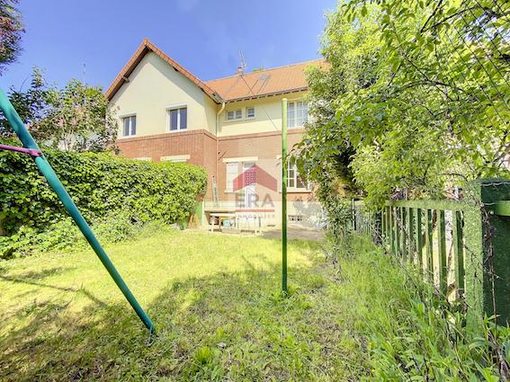 Maison Suresnes 4 pièce(s) 97 m2