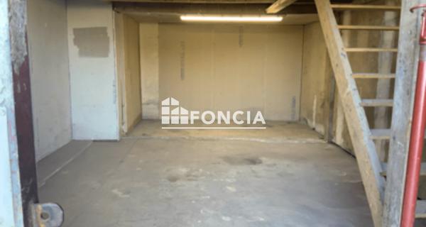 Location Local commercial 2 pièces 50 m² - Richebourg 78550