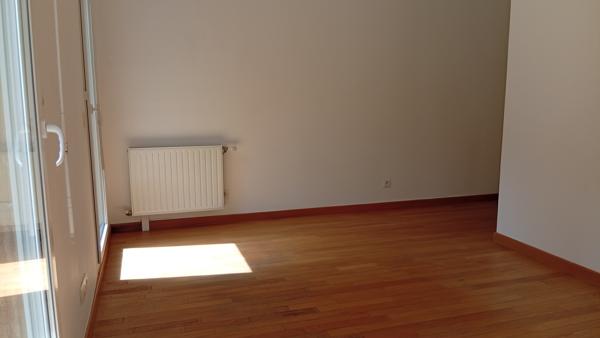 Appartement
         2 pièces
        - 48 m² Exclusivité 249 000 € *