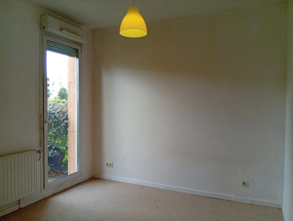 Appartement
         2 pièces
        - 48 m² Exclusivité 249 000 € *