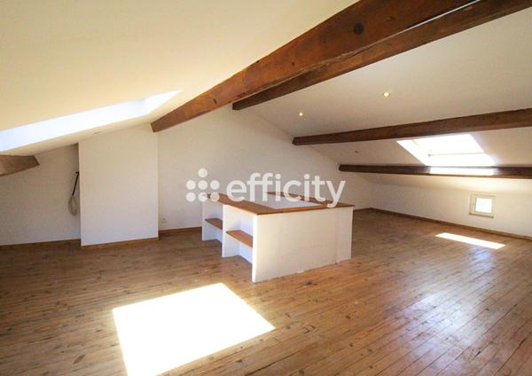 Maison
         4 pièces
        - 105 m² 119 900 € *
