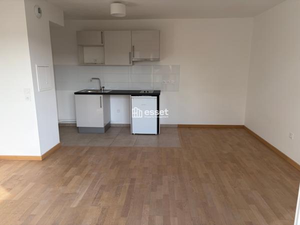 Location Studio 34.5 m² - Viroflay 78220
