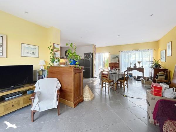 Maison 399 000 € Biganos 4 p 120 m² DPE D