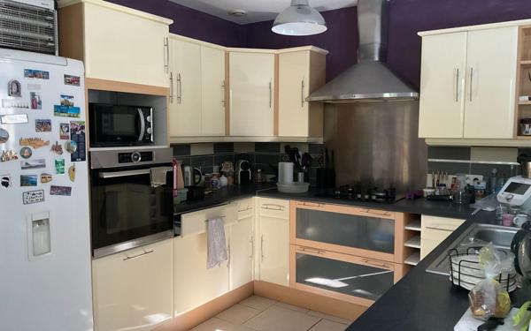 Maison à vendre    6 pièces •  Saintes