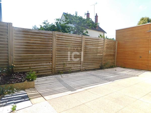Maison Murs Erigne 86 m²