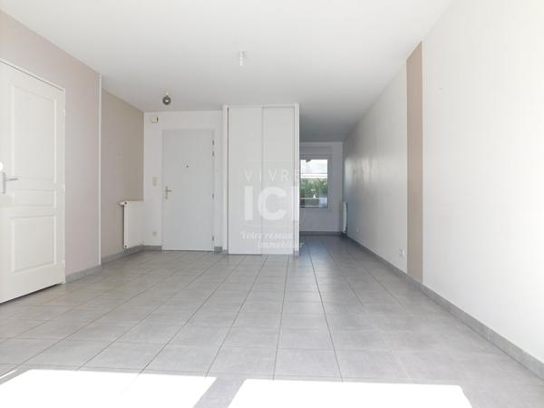 Maison Murs Erigne 86 m²