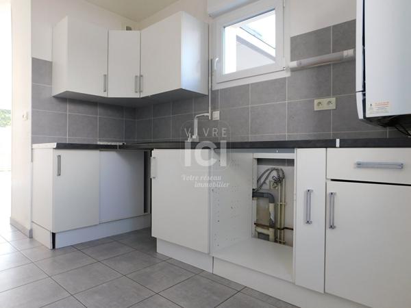 Maison Murs Erigne 86 m²