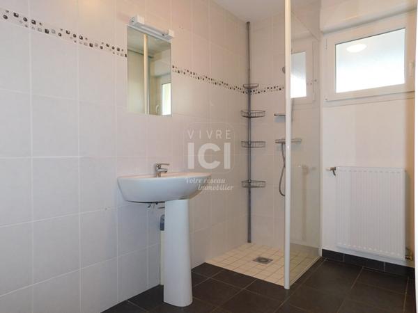 Maison Murs Erigne 86 m²