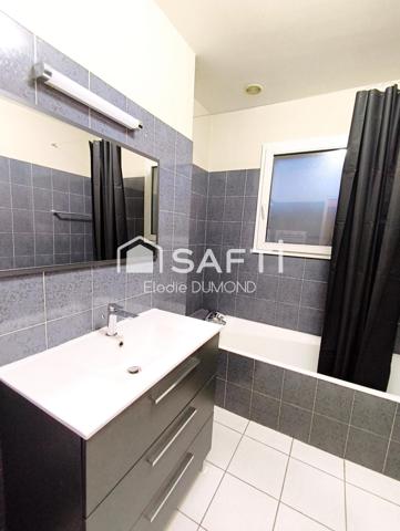 Jolie maison mitoyenne rénovée d'une surface habitable de 100 m2 sur terrain clos de 720 m2