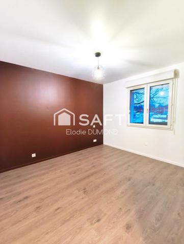 Jolie maison mitoyenne rénovée d'une surface habitable de 100 m2 sur terrain clos de 720 m2