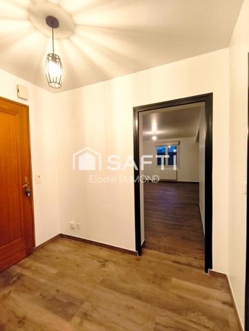 Jolie maison mitoyenne rénovée d'une surface habitable de 100 m2 sur terrain clos de 720 m2