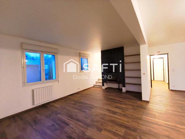 Jolie maison mitoyenne rénovée d'une surface habitable de 100 m2 sur terrain clos de 720 m2