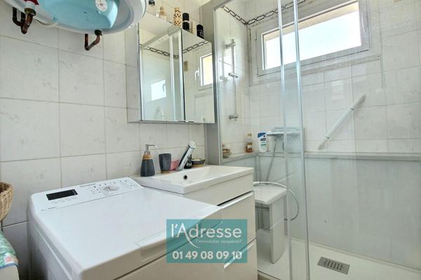 Lumineux 3 pièces avec 3 balcons, parking et cave ? Résidence très bien entretenue
