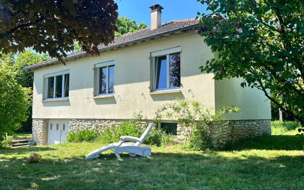 Maison à vendre    3 pièces •  Fourges