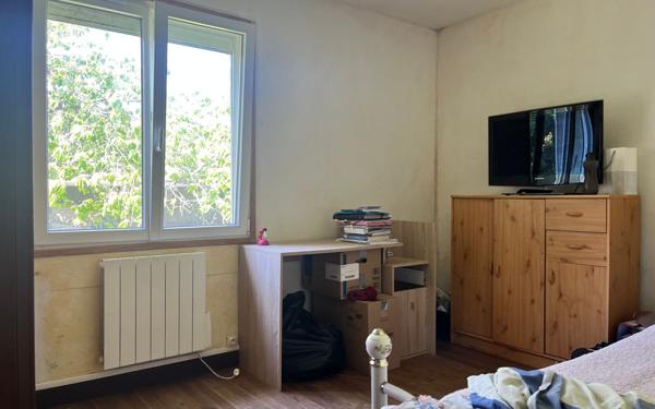 Maison à vendre    3 pièces •  Fourges