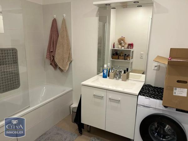 Appartement à louer 2 pièces 56m²