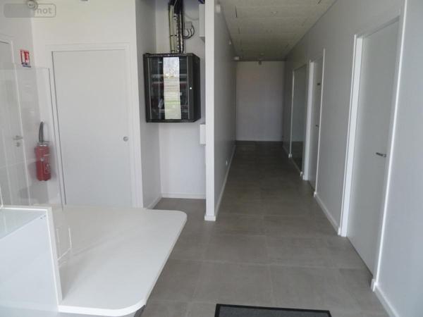 Fonds et/ou murs commerciaux à louer à Cambrai dans le Nord (59400), ref : 59083-L1775