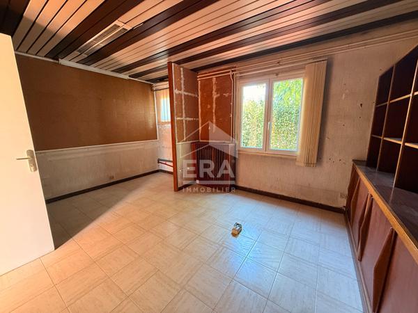 Septemes Les Vallons  - Maison T5 de 215.90 m2 + Garage 68m2 sur parcelle 963m2 avec piscine