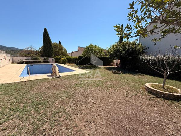 Septemes Les Vallons  - Maison T5 de 215.90 m2 + Garage 68m2 sur parcelle 963m2 avec piscine