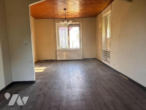 A VENDRE MAISON T5 T6 LE VAL D'AJOL 88340 VOSGES
Maison individuelle, non mitoyenne édifiée dé...