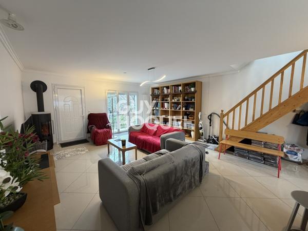 MAISON À VENDRE DE 5 PIÈCES DE 124,00 M²