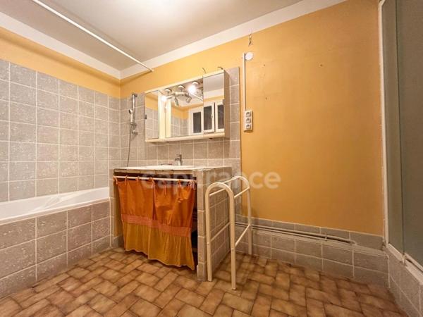 Appartement à vendre 4 pièces de 123 M² SETE (34) – QUARTIER DES HALLES