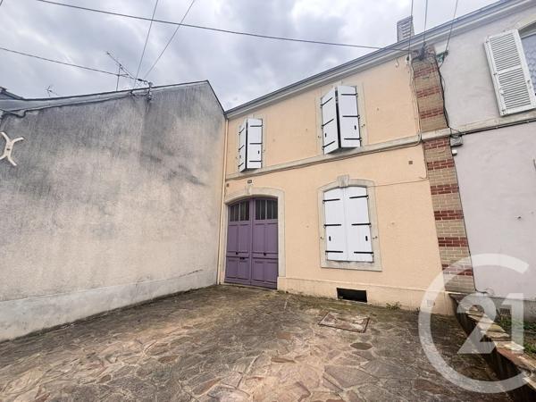 Immeuble à vendre  127 m 2   LE MANS  - 72