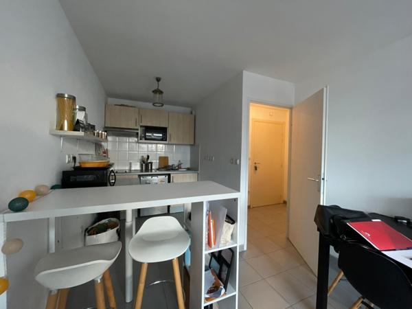 T2 au calme avec terrasse en dernier étage + parking sous-sol