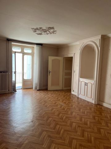 Maison de ville à fort potentiel