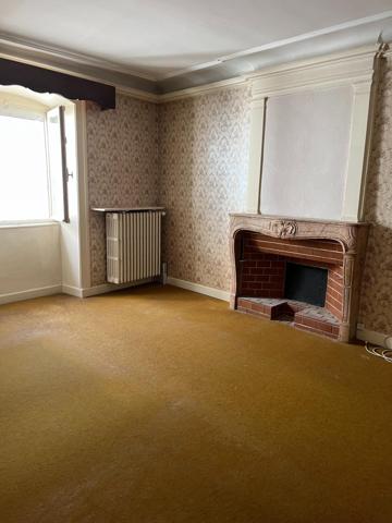 Maison de ville à fort potentiel