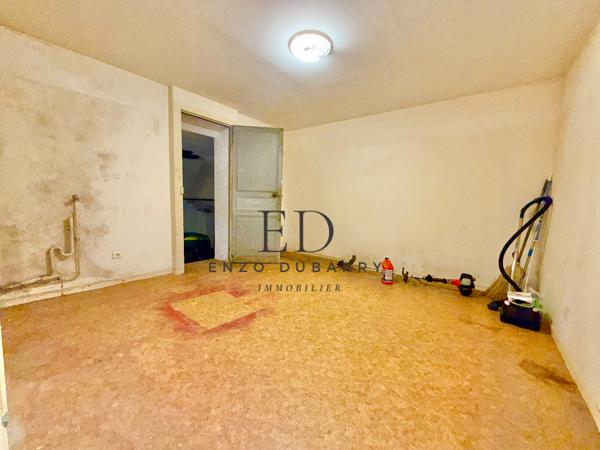 Maison
         6 pièces
        - 150 m² Bien prestige 966 000 € *