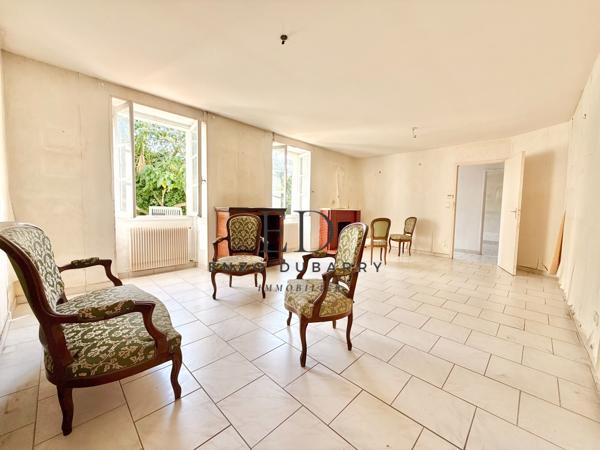 Maison
         6 pièces
        - 150 m² Bien prestige 966 000 € *