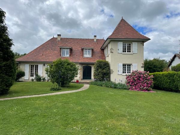 Maison  familiale de charme style périgourdin - Quartier résidentiel recherché  proche Limoges