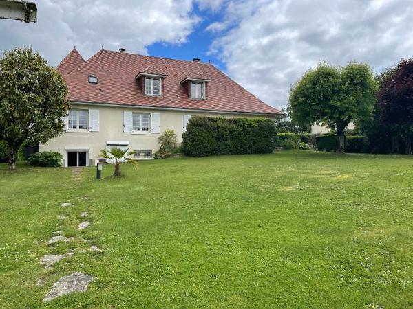 Maison  familiale de charme style périgourdin - Quartier résidentiel recherché  proche Limoges