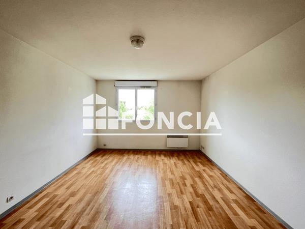 Location Appartement 2 pièces 39 m² - 180 - 182 COURS D'ORNANO Bordeaux 33000