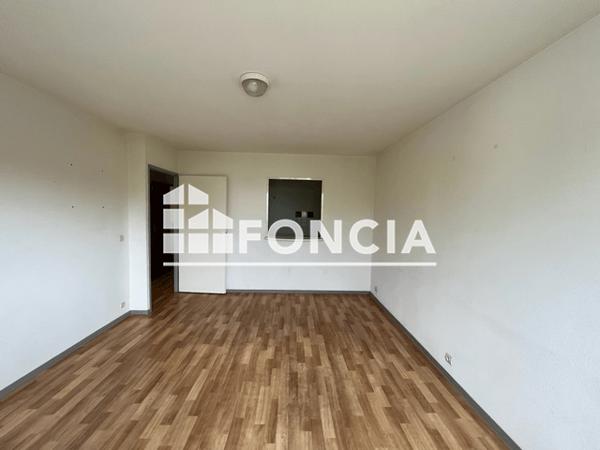 Location Appartement 2 pièces 39 m² - 180 - 182 COURS D'ORNANO Bordeaux 33000