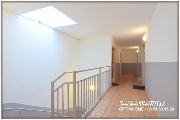 Appartement T2 41 m² avec terrasse, vue campagne, 2 parkings et piscine