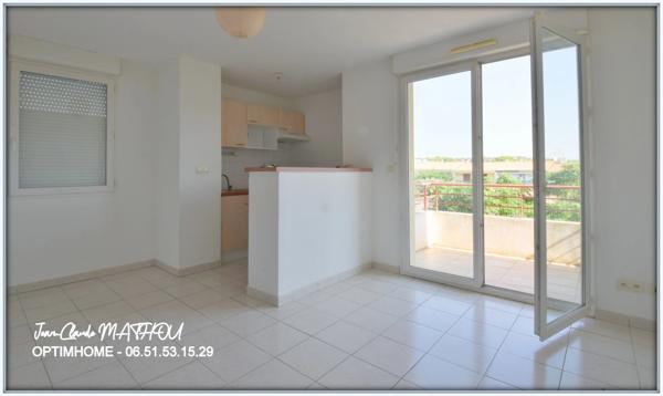 Appartement T2 41 m² avec terrasse, vue campagne, 2 parkings et piscine