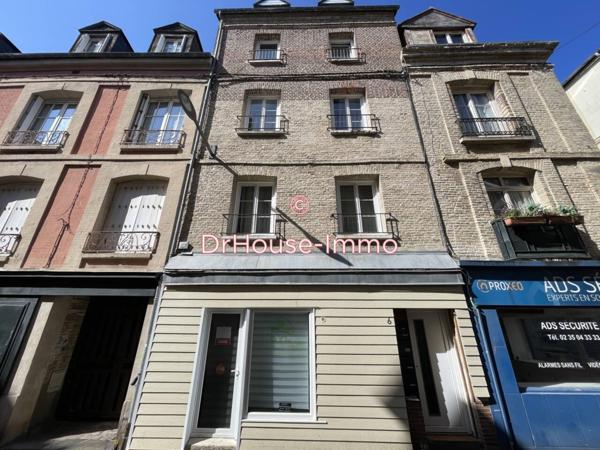 Immeuble à vendre de 104 m²