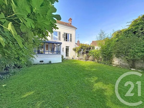 Maison à vendre  10 pièces - 227 m 2   FONTAINEBLEAU  - 77