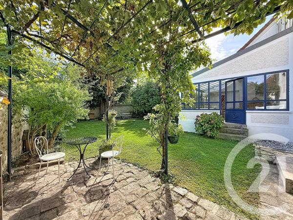 Maison à vendre  10 pièces - 227 m 2   FONTAINEBLEAU  - 77