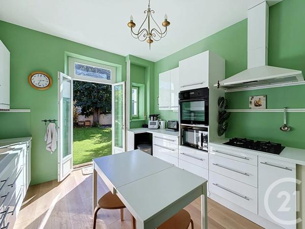 Maison à vendre  10 pièces - 227 m 2   FONTAINEBLEAU  - 77