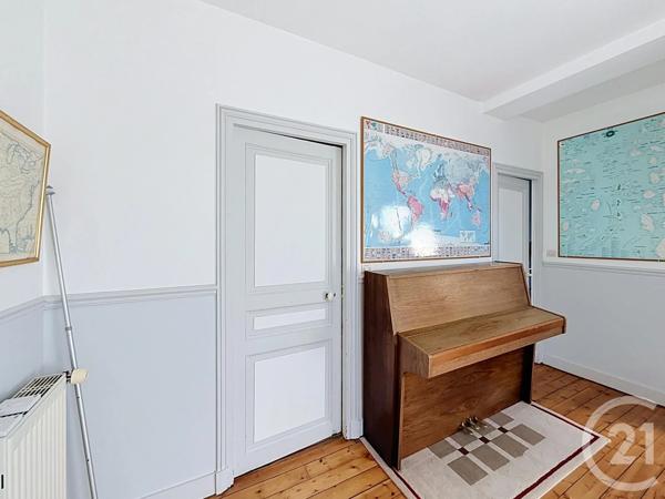 Maison à vendre  10 pièces - 227 m 2   FONTAINEBLEAU  - 77