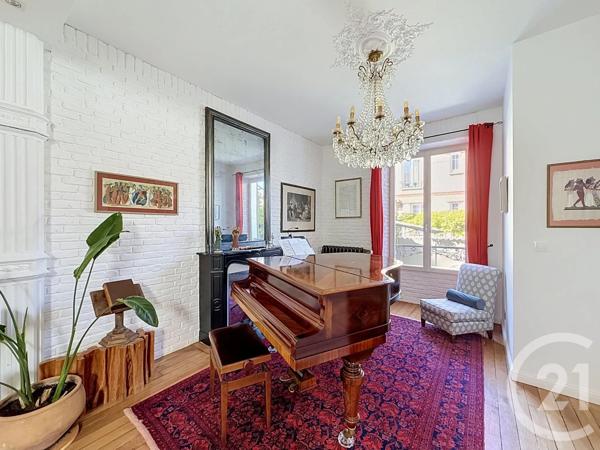 Maison à vendre  10 pièces - 227 m 2   FONTAINEBLEAU  - 77